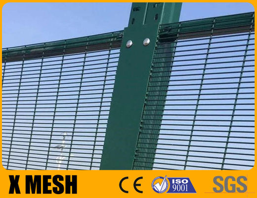 80mm X 100mm স্কয়ার পোস্ট এন্টি ক্লাইম্ব জাল বেড়া বাণিজ্যিক ক্ষেত্রের জন্য সবুজ রঙ